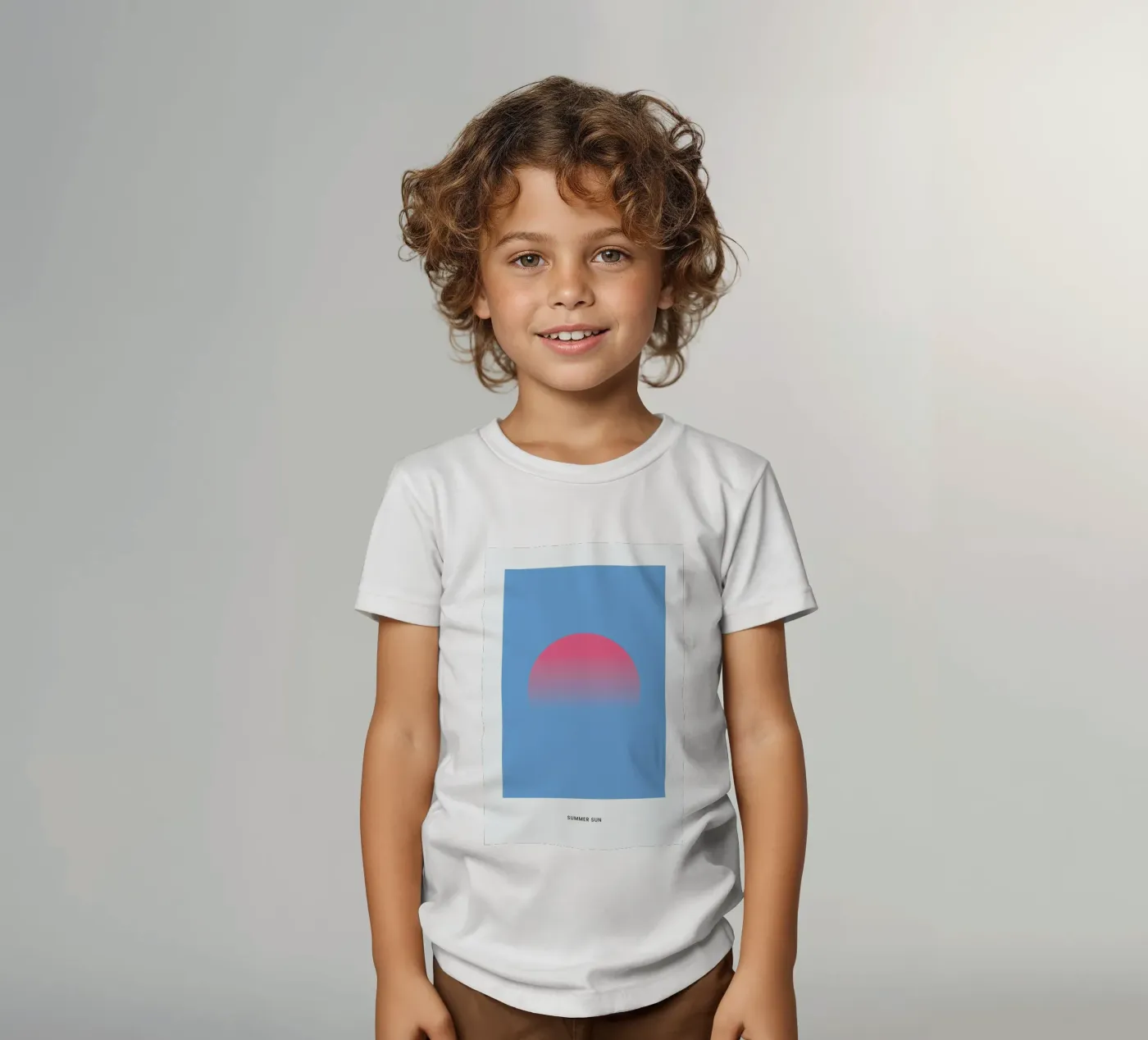 Sun #8 t-shirt bambini da daylight design studio