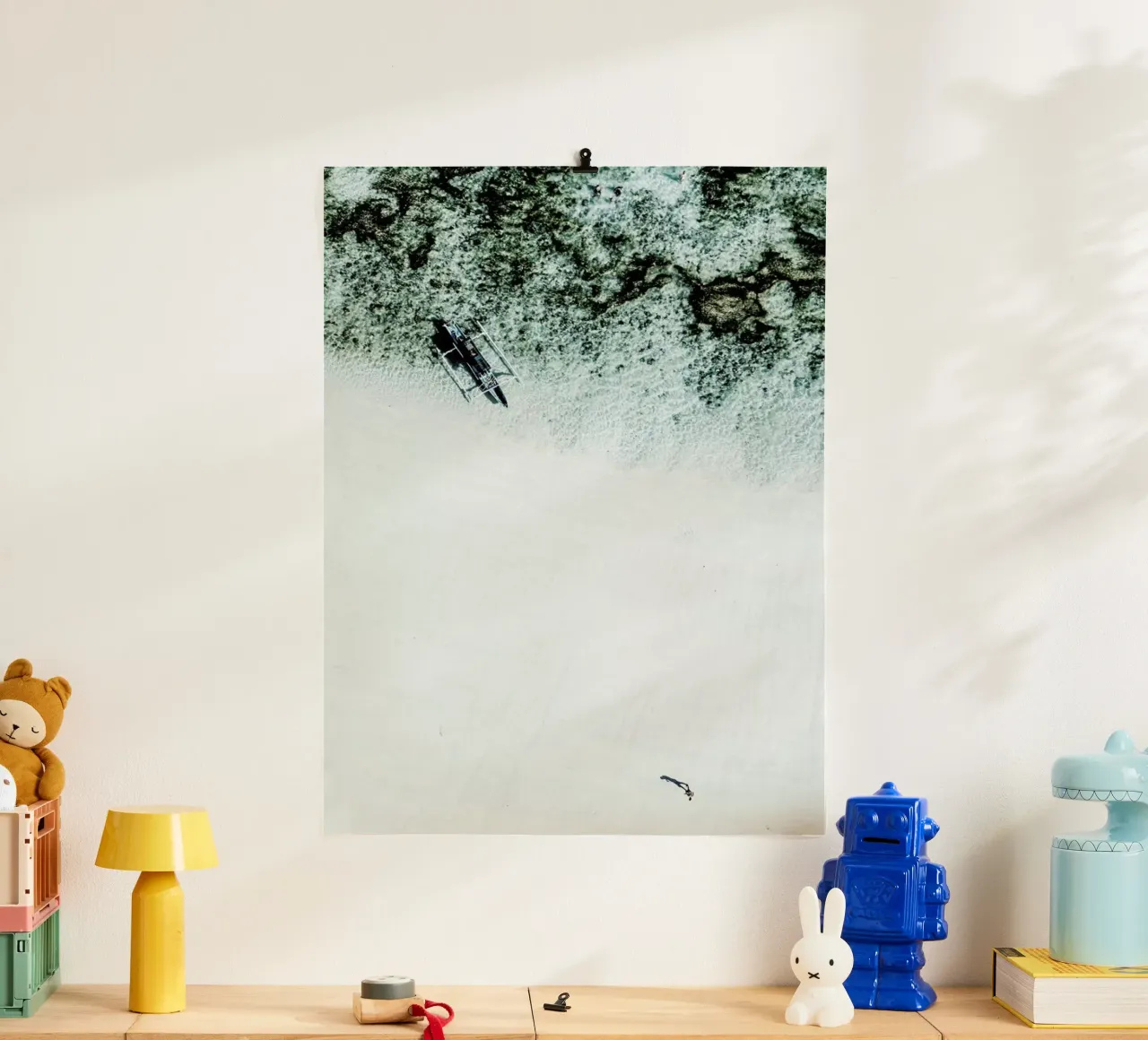 On The Beach poster da Chris Abatzis