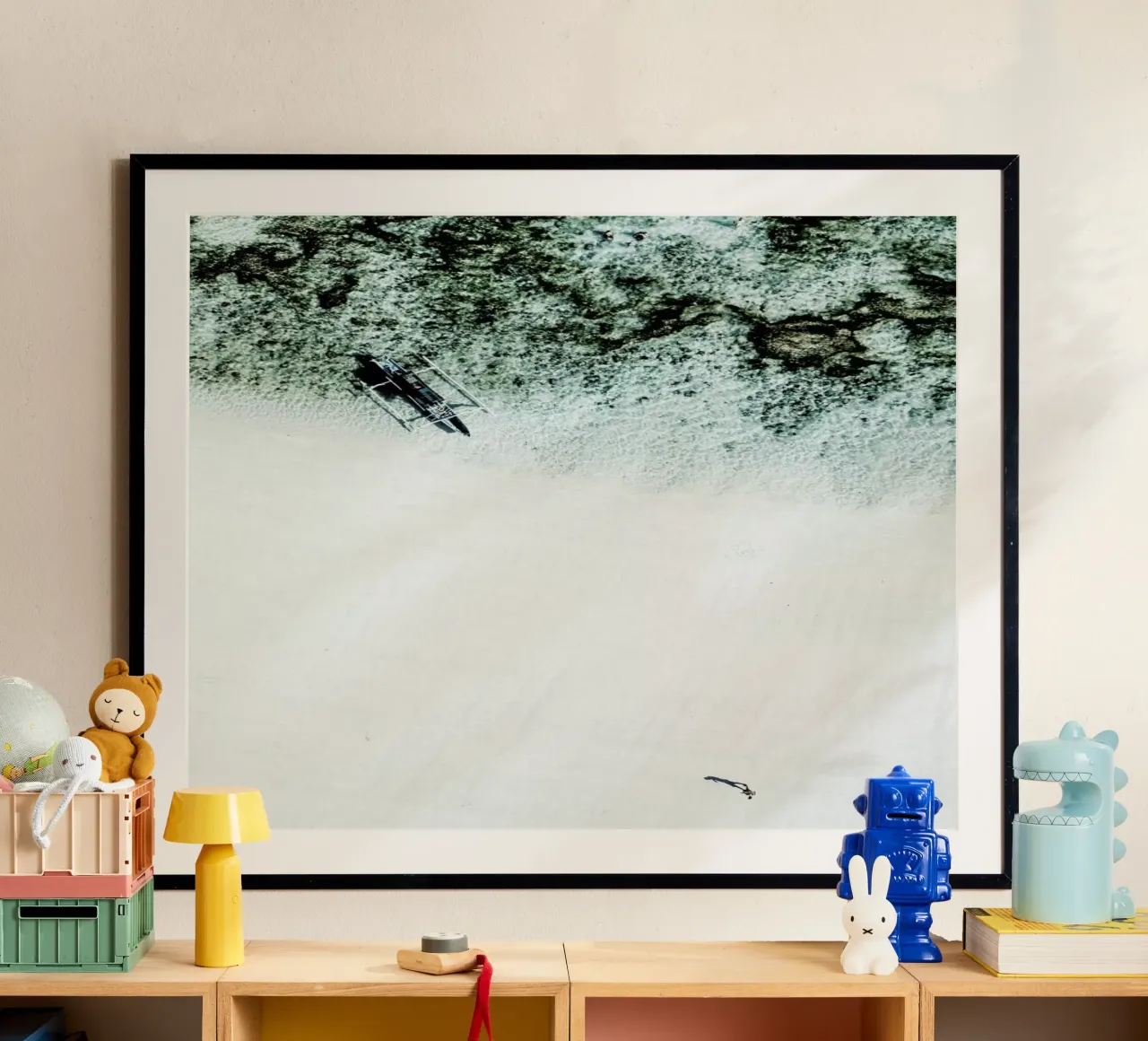 On The Beach poster da Chris Abatzis