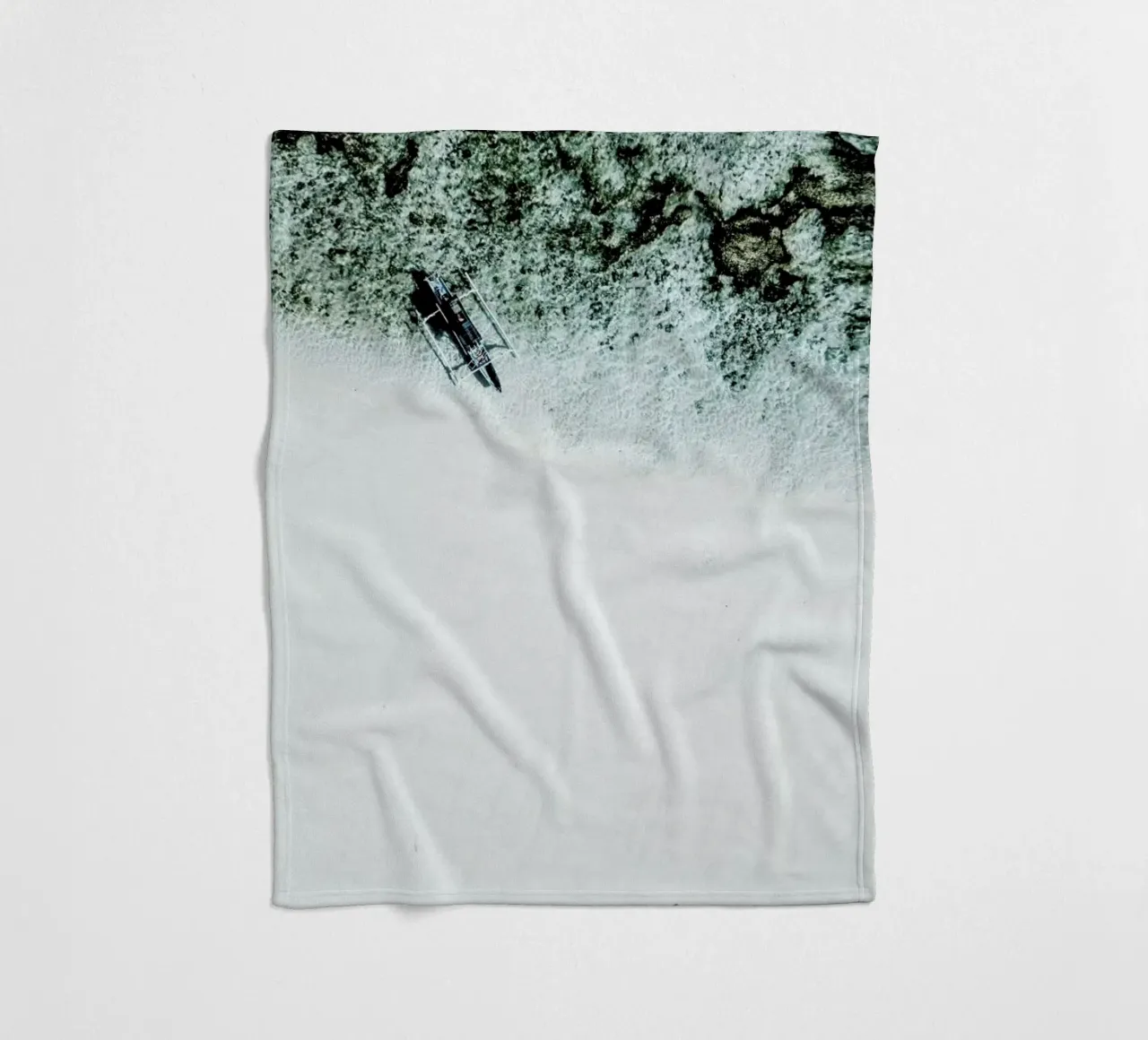 On The Beach coperta in pile da Chris Abatzis
