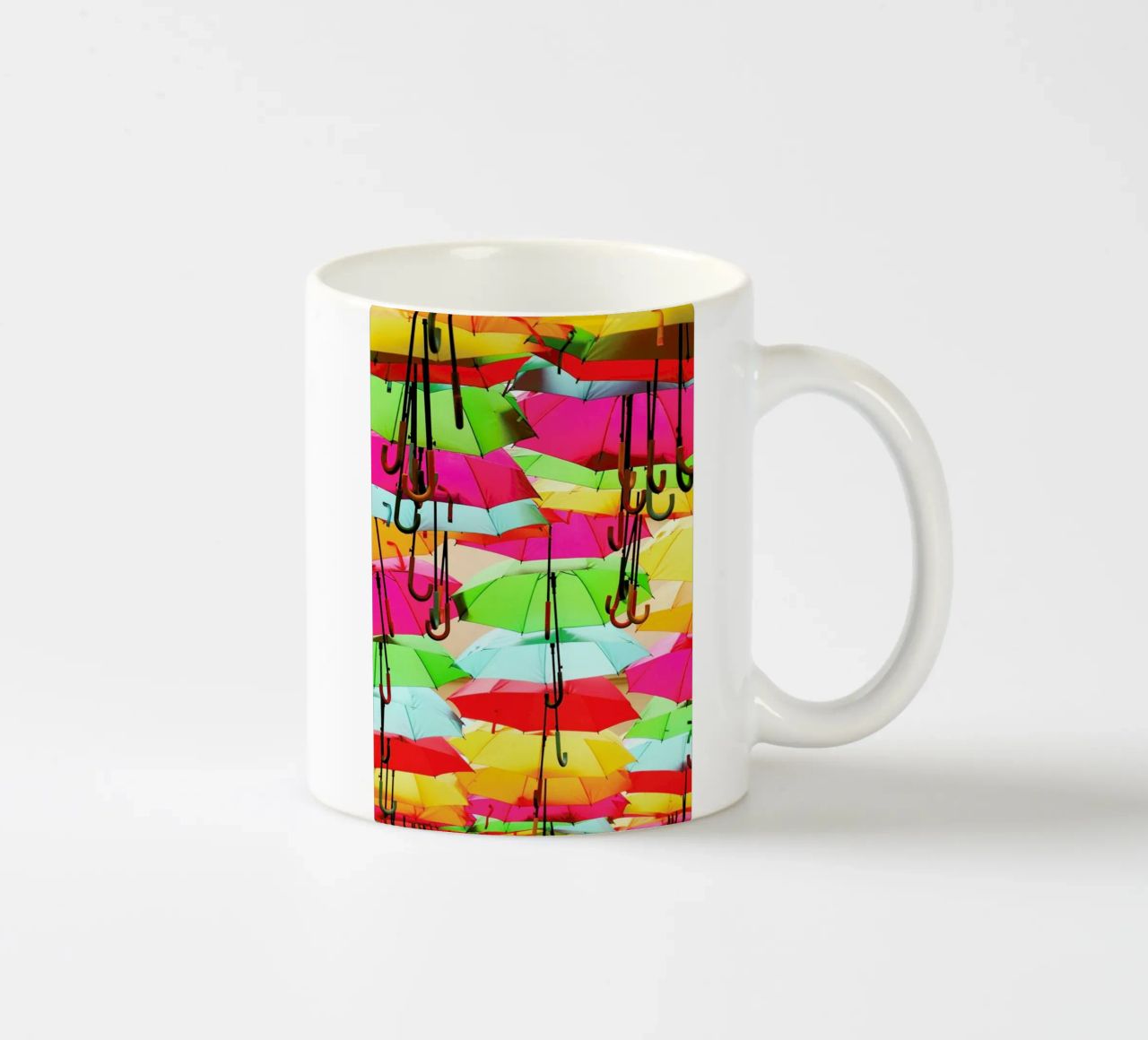 You can Stand under my Umbrella tazza in ceramica da Babett Schultze