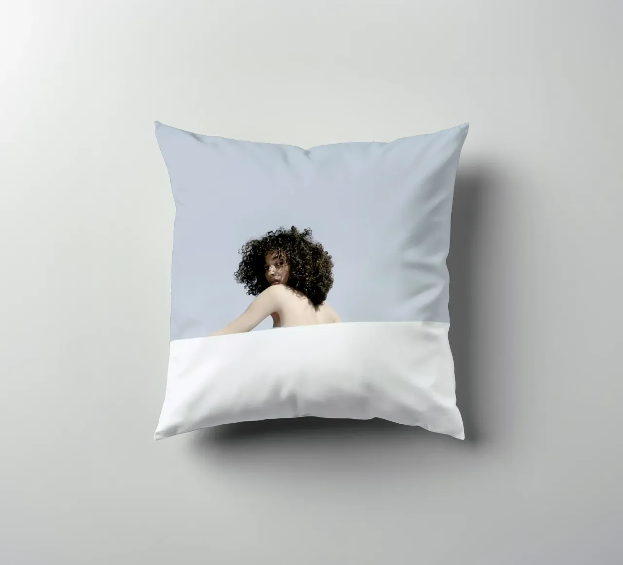 Lara cuscino da George Griefy