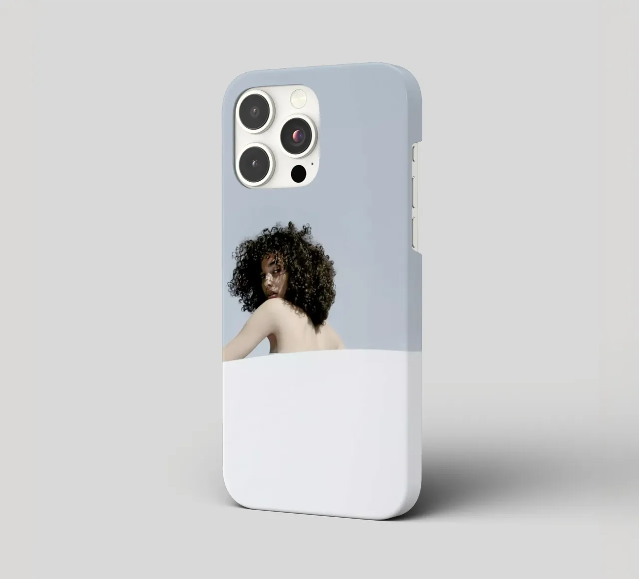 Lara cover iphone da George Griefy