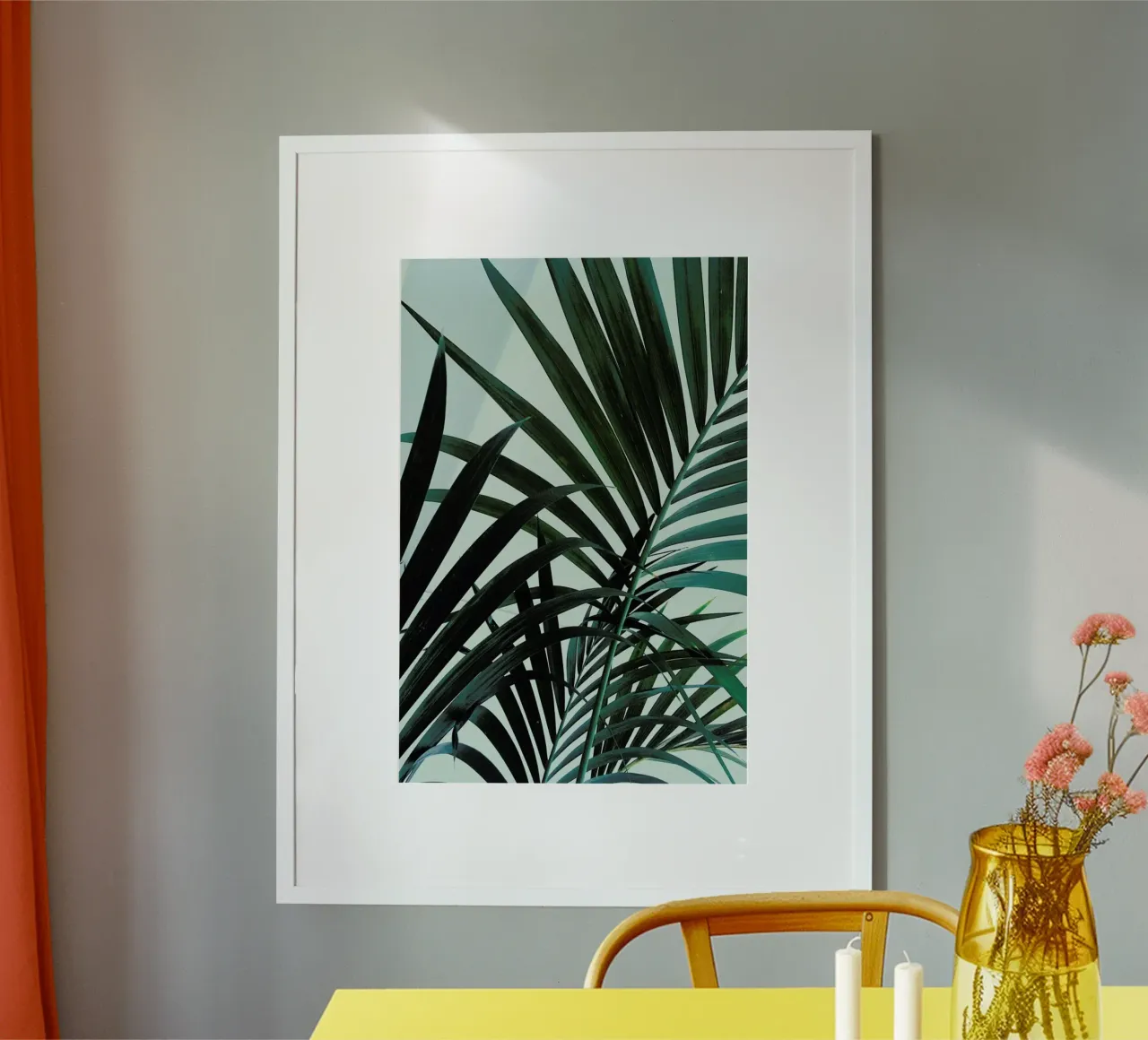 Palm Leaves poster con telaio in alluminio da Sebastian Hilgetag