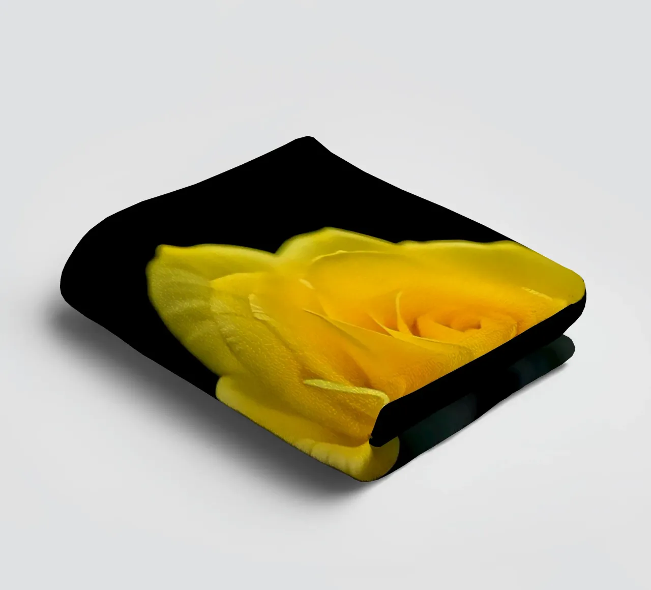 Rose_jaune_02 serviette de bain de Farb- und Blütenzauber by LK