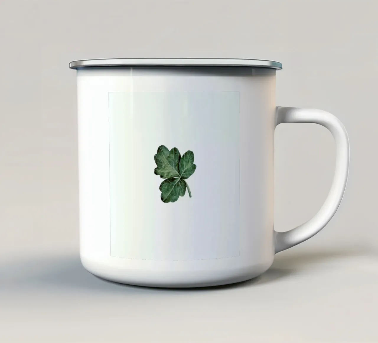 Shamrock tazza in smalto da Maria Vdovichenko