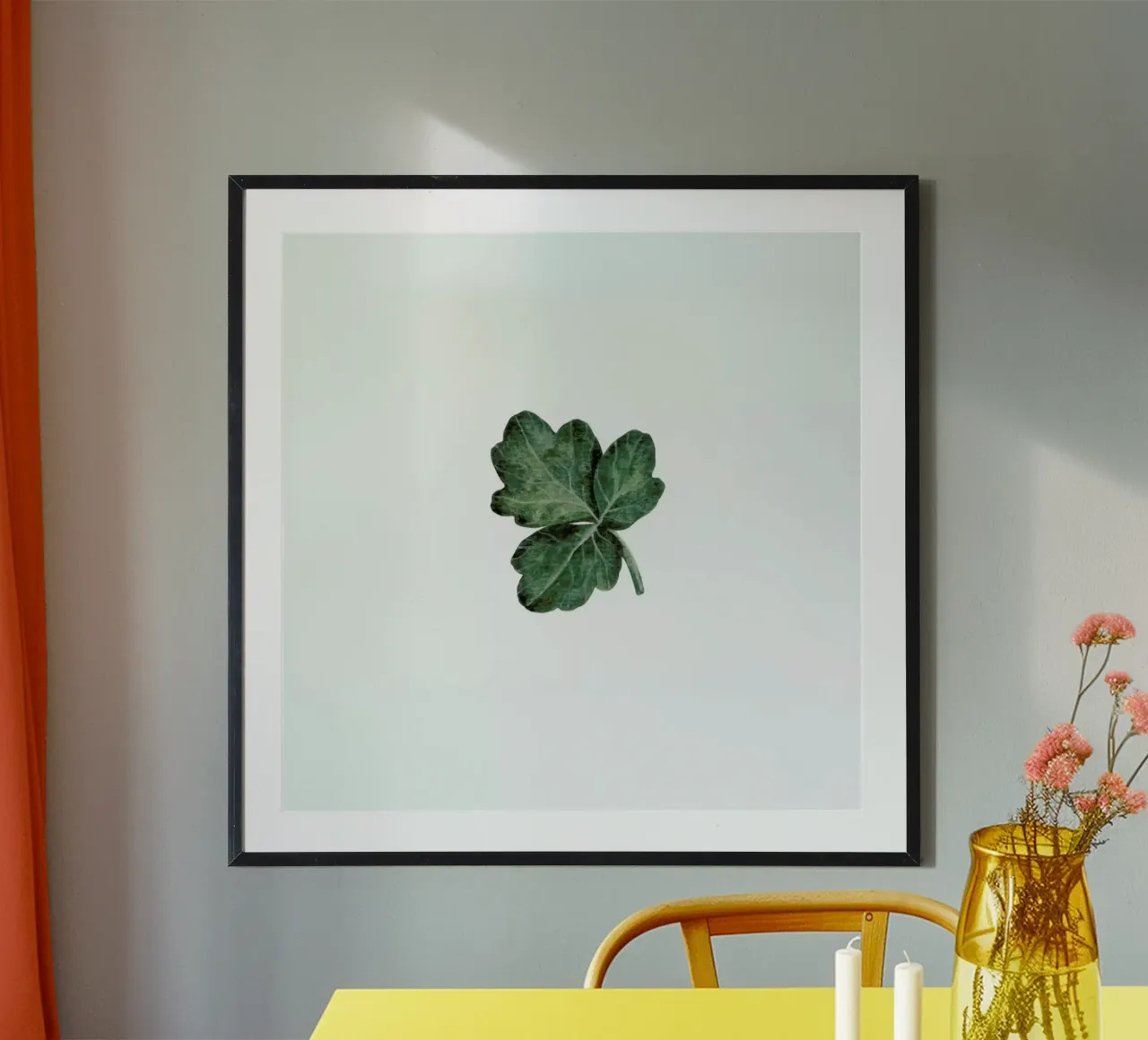 Shamrock poster con telaio in alluminio da Maria Vdovichenko