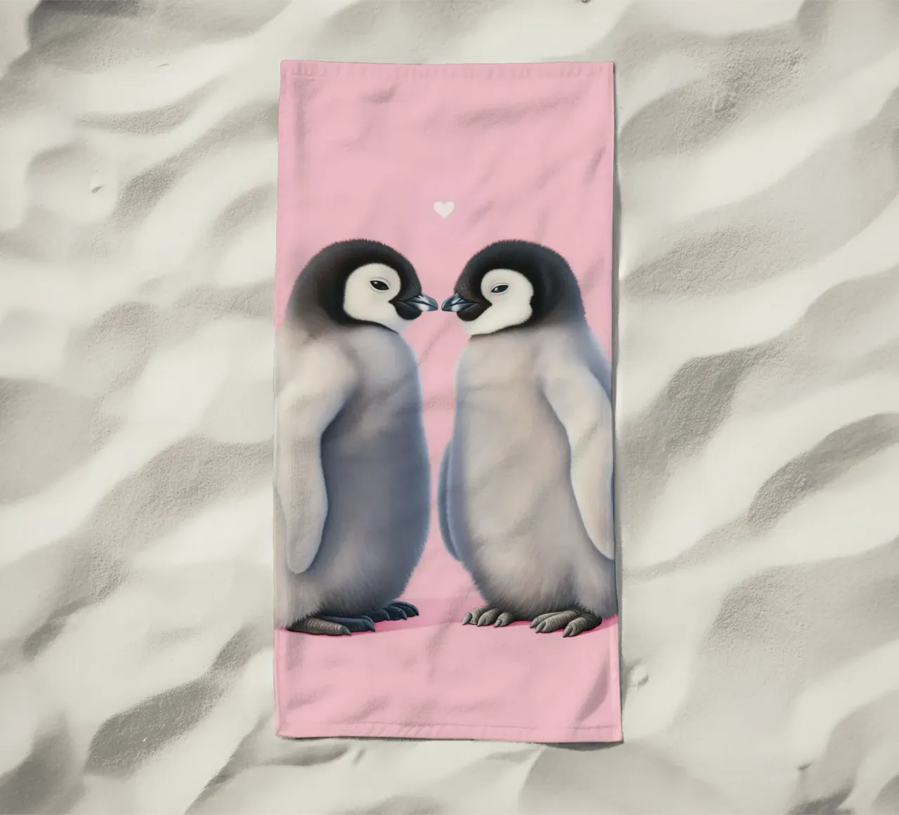 Pinguini innamorati di un cuore telo mare da Carinaprint