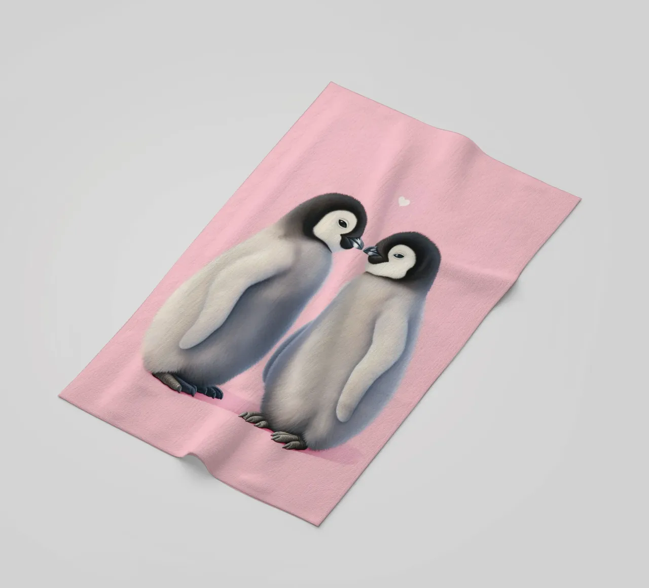 Pinguini innamorati di un cuore telo mare da Carinaprint