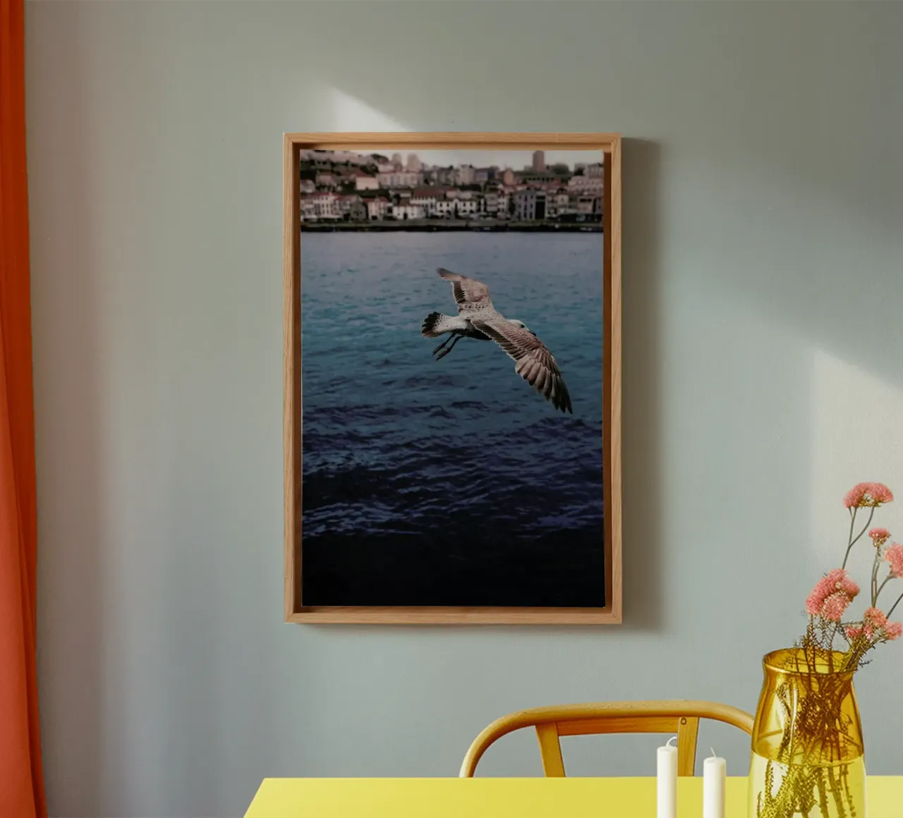 Seagull in Porto canvas met Baklijst van Sebastian Hilgetag