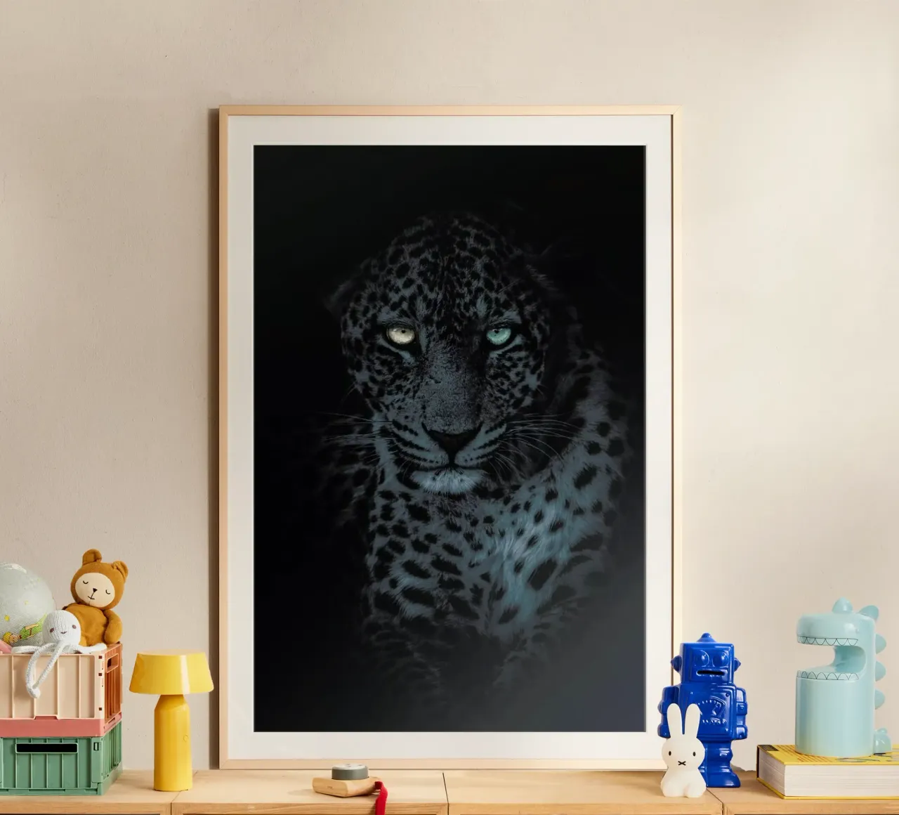 Eyes in the Night poster con telaio in legno da Airpixels
