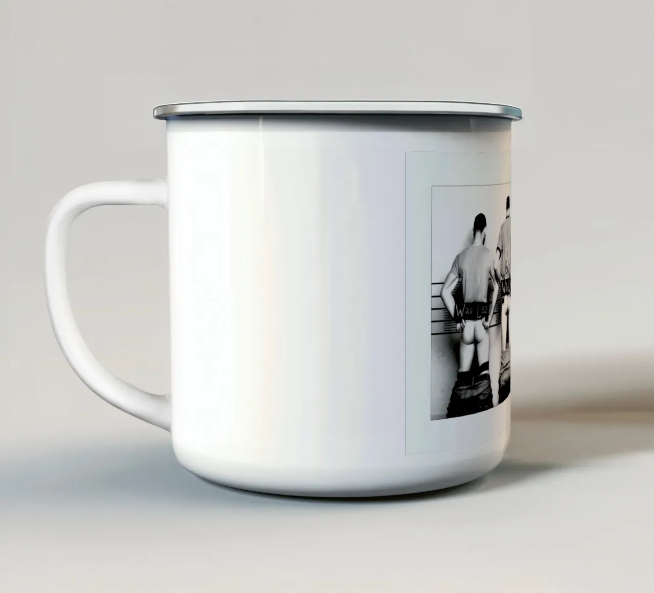 Konten tazza in smalto da Ricki van der Tas