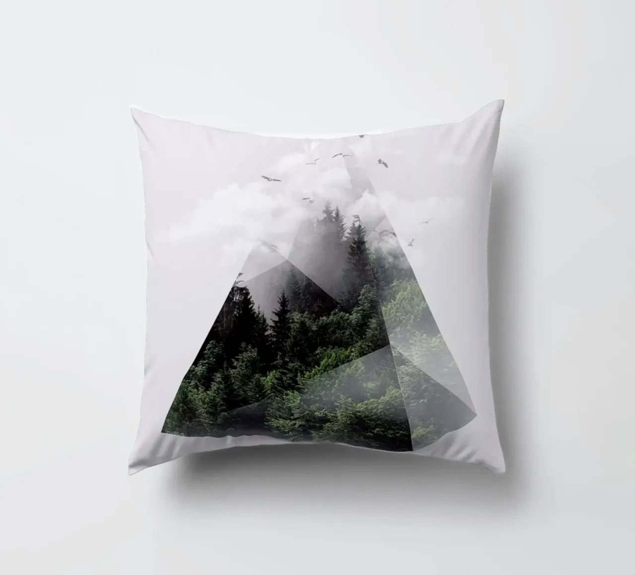 Forest Triangle cuscino da Róbert Farkas
