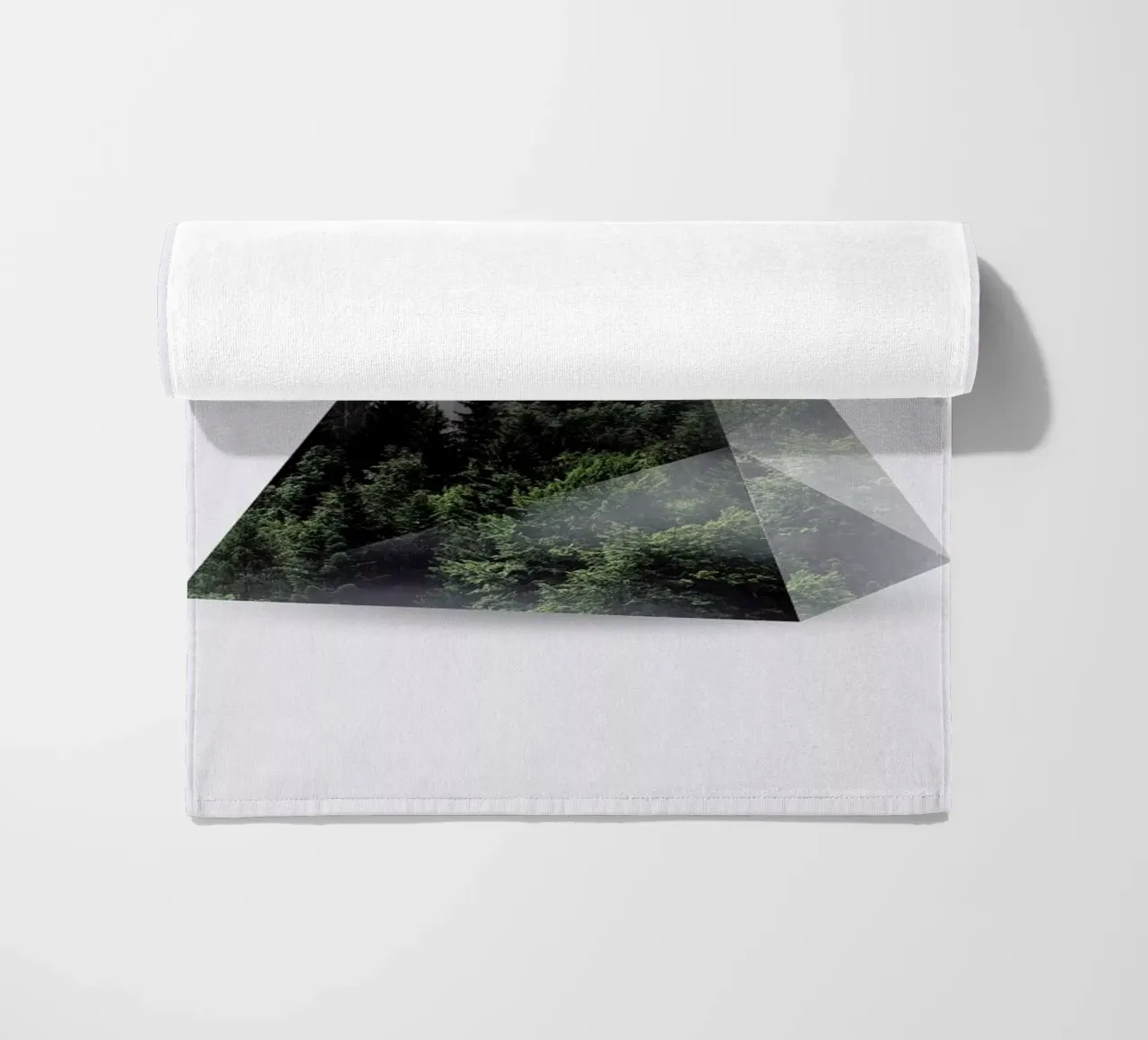 Forest Triangle telo mare da Róbert Farkas