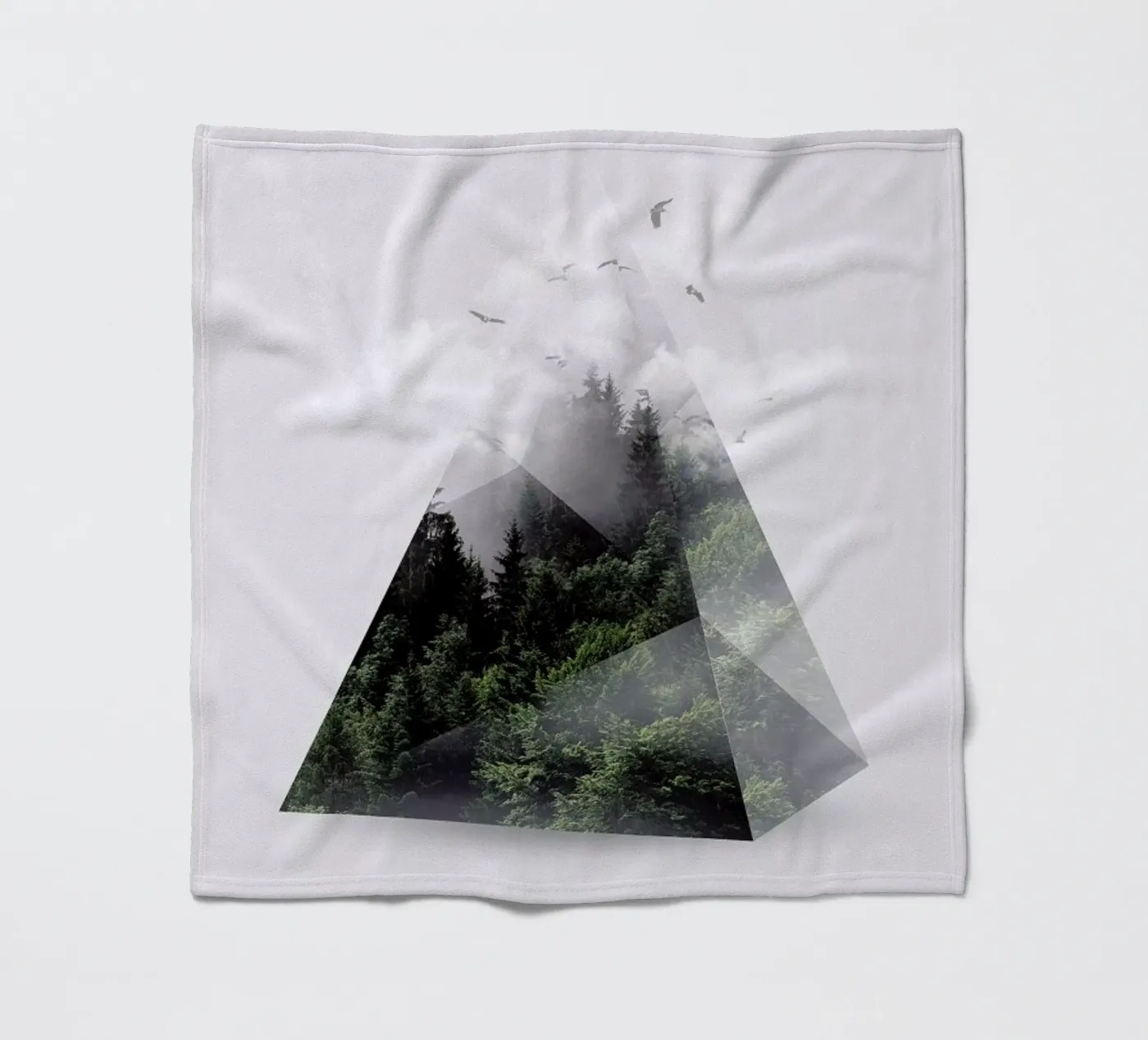 Forest Triangle fleece blanket by Róbert Farkas