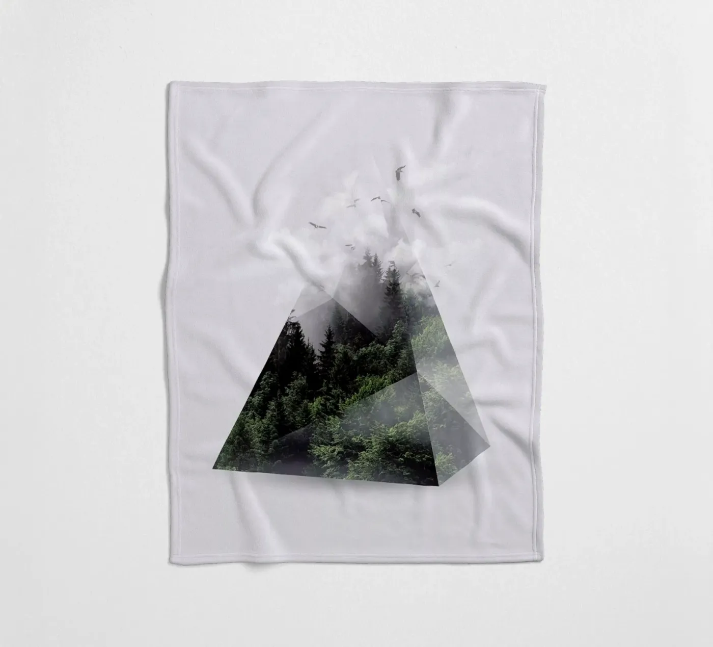 Forest Triangle Fleecedecke von Róbert Farkas