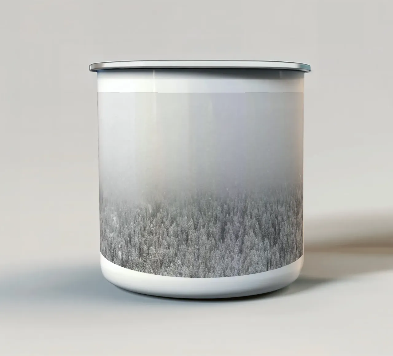 Snowy Day emaille mok van Nur Mut