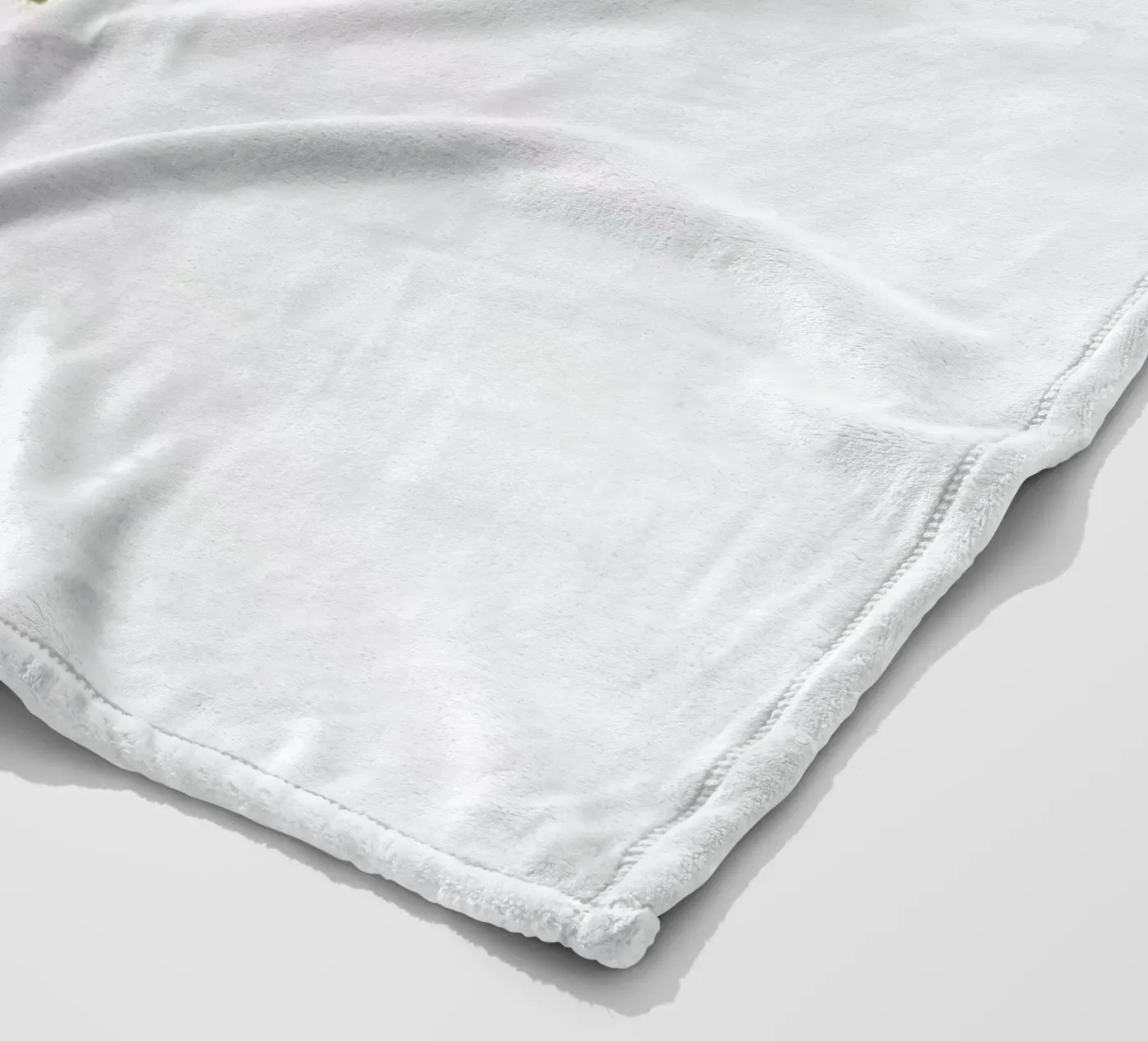 […] III fleece blanket by Julia Danckwerth