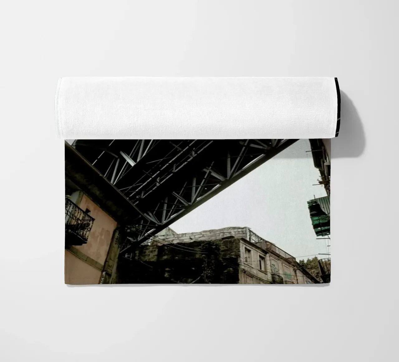 Bridge in Porto telo mare da Sebastian Hilgetag