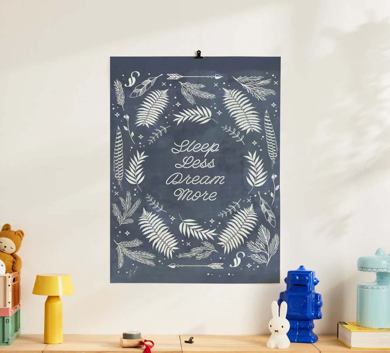Sleep Less poster con telaio in plastica da cafelab