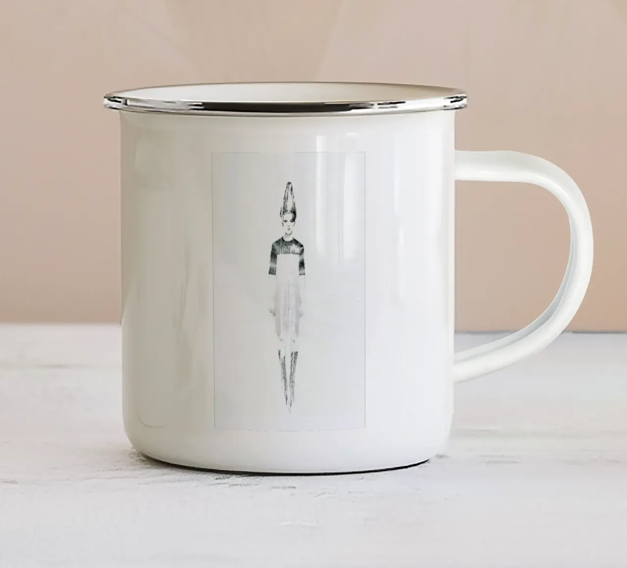 […] IV enamel mug by Julia Danckwerth