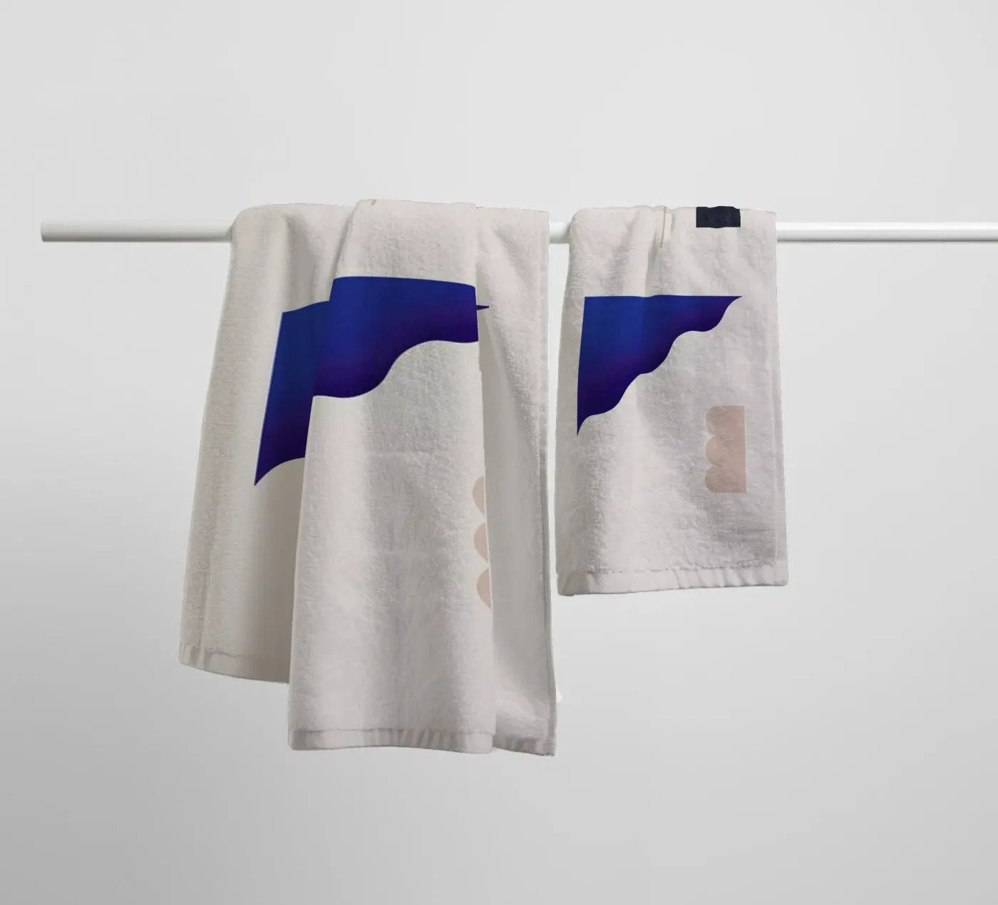 Sure towel by STUDIO LEEMO