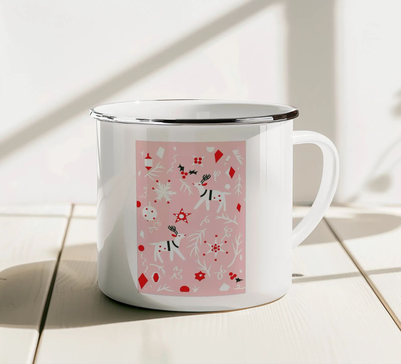 Winter Delight tazza in smalto da Mariery Young