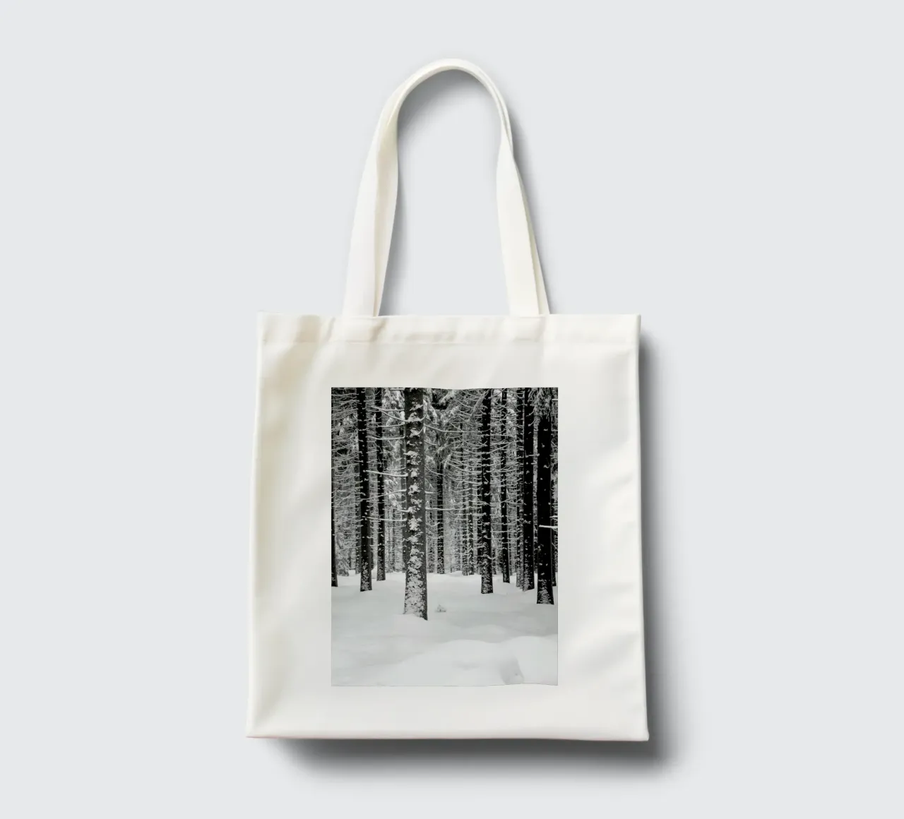 Deep Dark White Forest borsa in juta da Studio Nahili