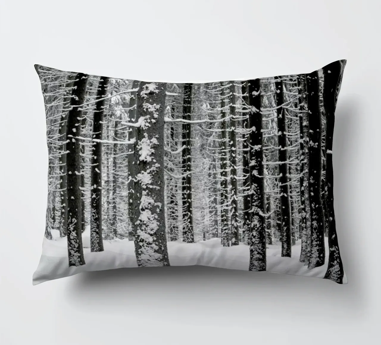 Deep Dark White Forest cuscino da Studio Nahili