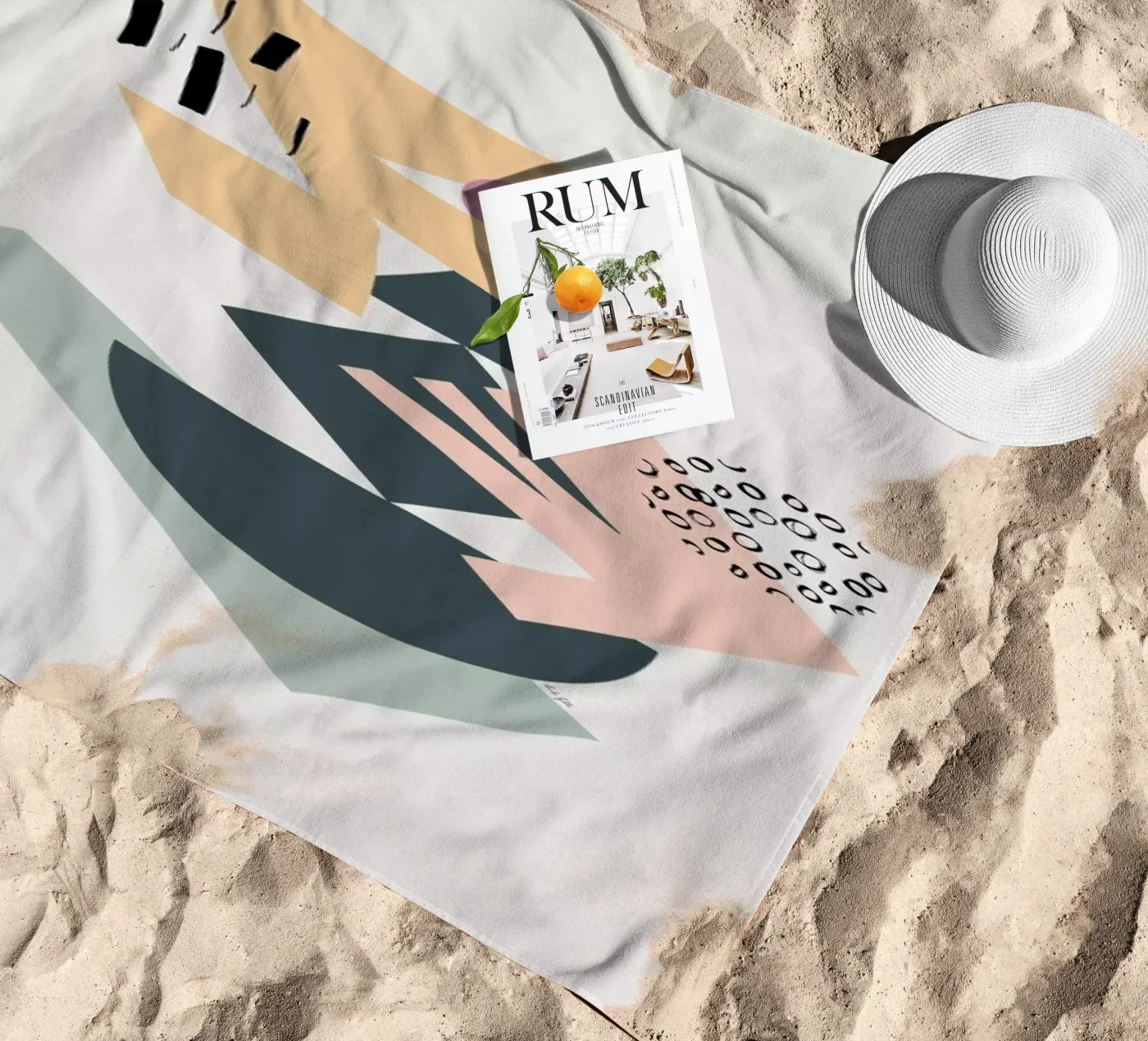 Collage strandhanddoek van Linda Gobeta