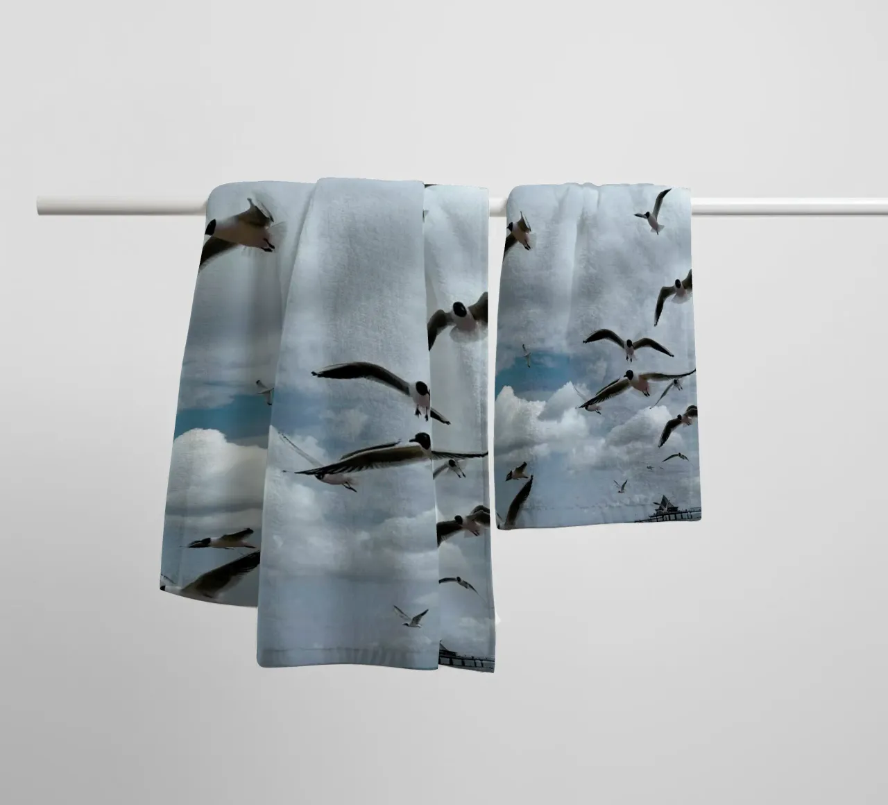 Gulls VII asciugamano da bagno da Sebastian Hilgetag