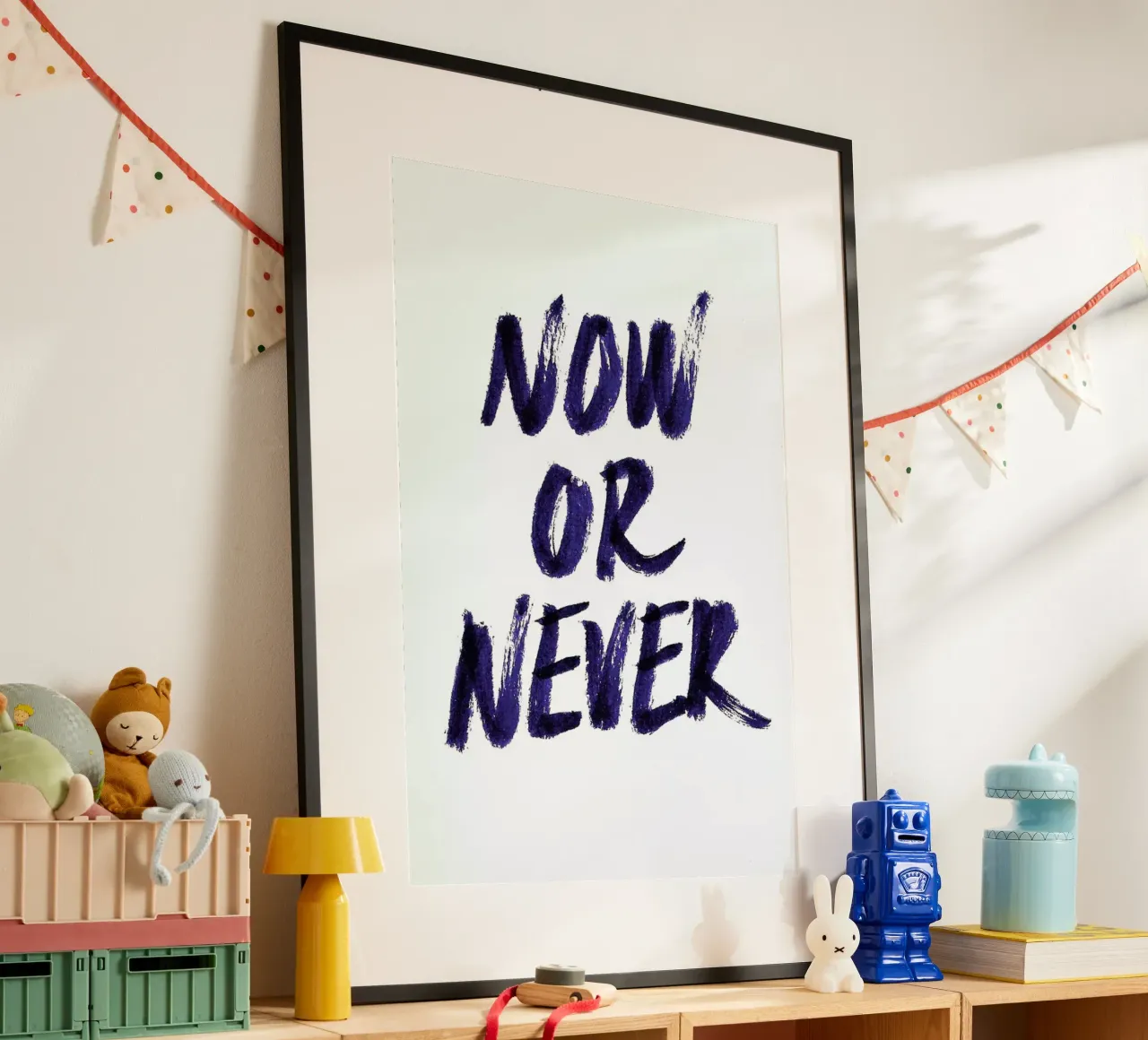 Now or Never poster con telaio in plastica da Róbert Farkas
