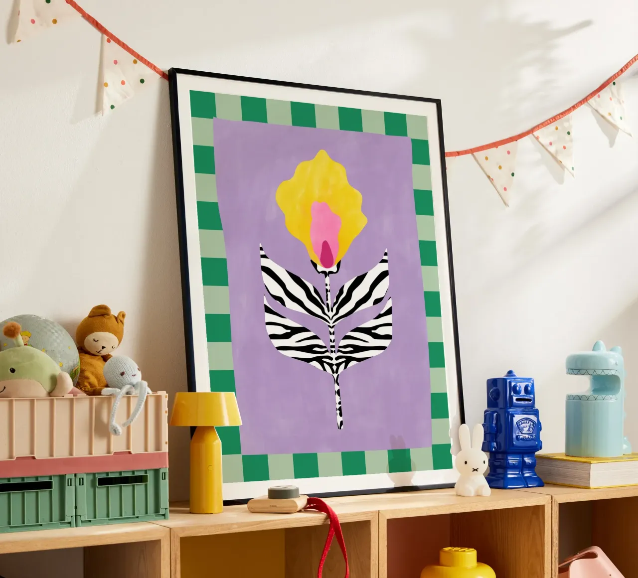 Fiore con foglie a motivo zebrato poster con telaio in legno da Pictufy Sun & Spirit