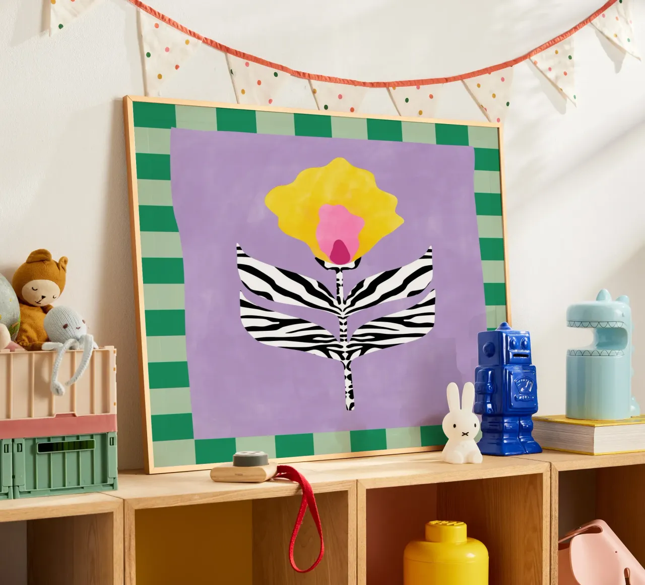 Fiore con foglie a motivo zebrato poster con telaio in legno da Pictufy Sun & Spirit