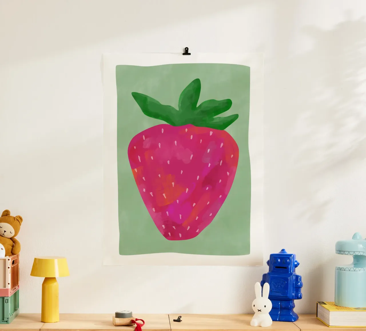 Fragola vibrante poster con telaio in plastica da Pictufy Sun & Spirit