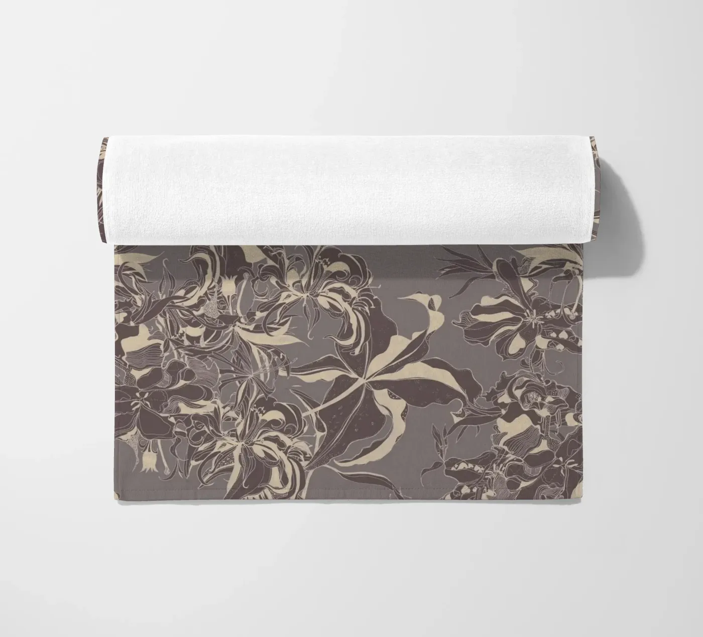 ibi mar2 beach towel by Giulio Iurissevich