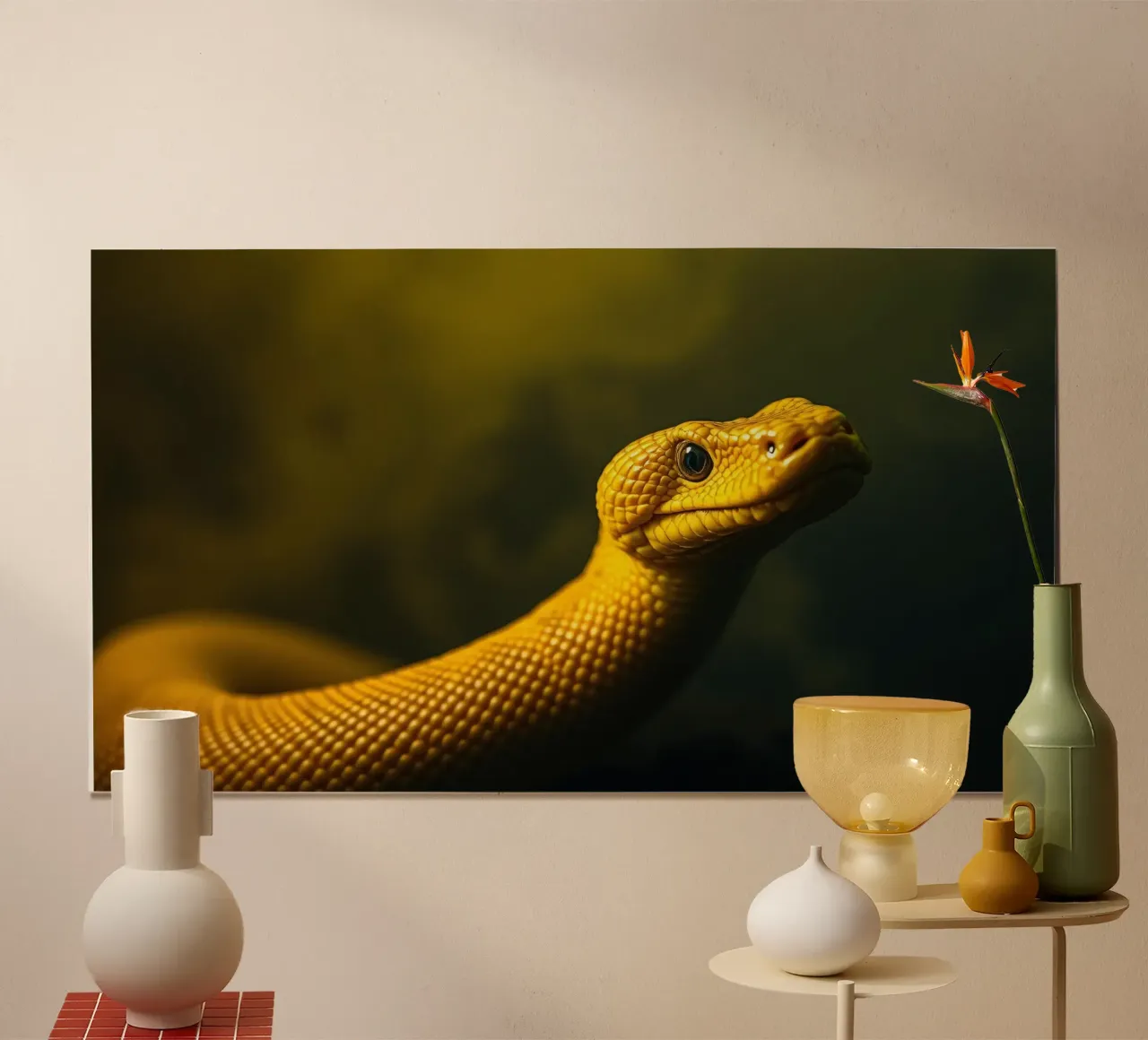 Gros plan sur un python jaune vif enroulé sur lui-même. hahnemühle de DesignDoodle