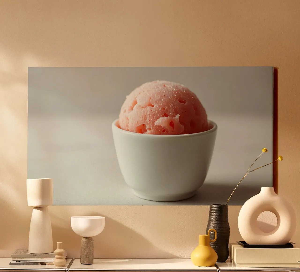 Delizioso sorbetto rosa servito in una piccola ciotola bianca tela con Cornice a cassetta da DesignDoodle