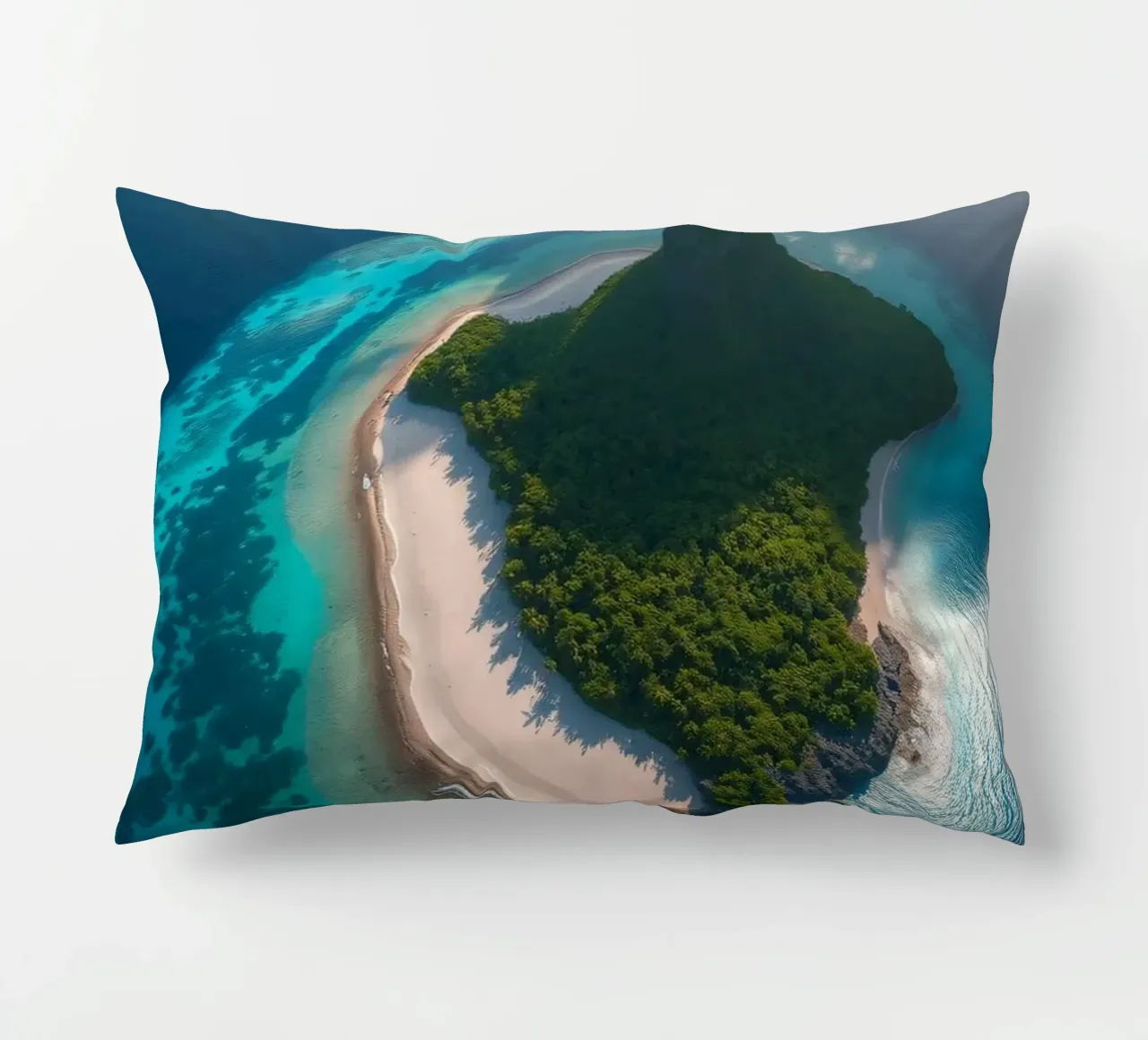Vue aérienne d'une île tropicale entourée d'eau claire coussin de DesignDoodle