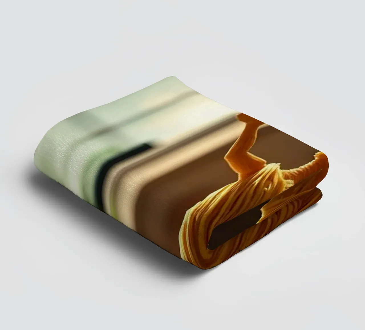 Una scultura di pasta si trova su un piatto in un accogliente tavolo da cucina asciugamano da bagno da DesignDoodle