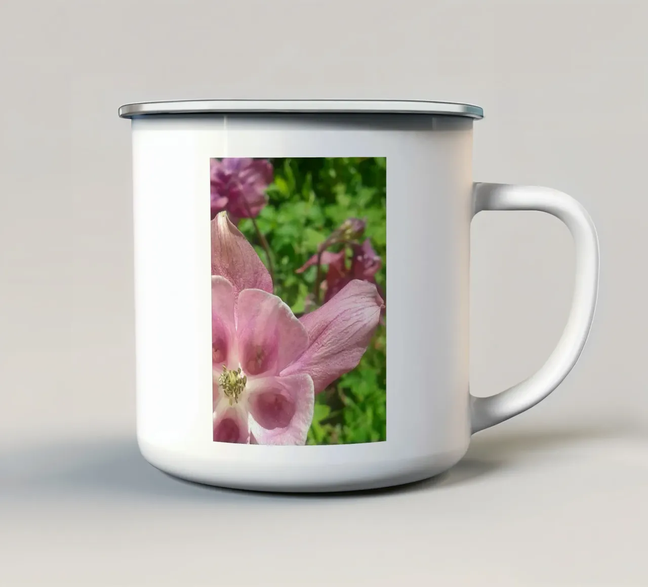 Akelei tazza in smalto da Kreativernetzt