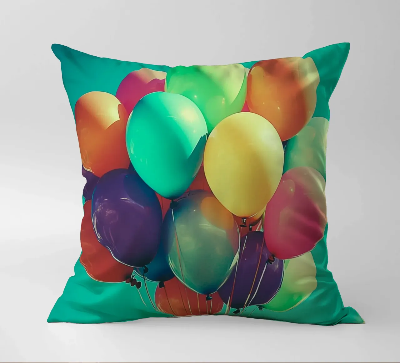 Palloncini colorati per feste cuscino da Carinaprint