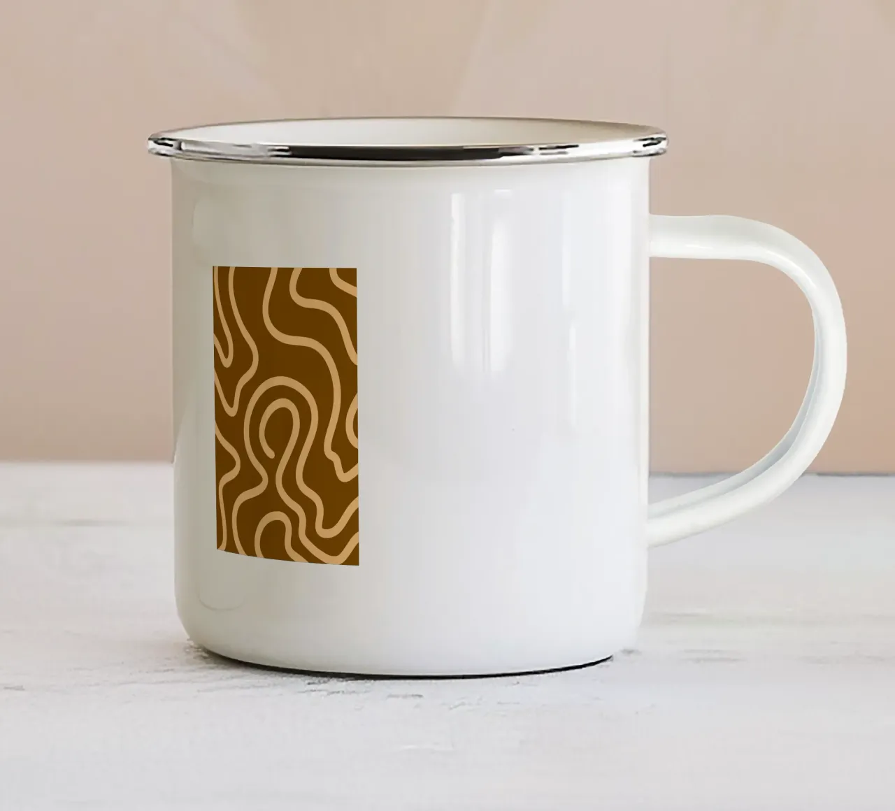 Linea gialla Sfondo marrone tazza in smalto da MODERN NUANCE