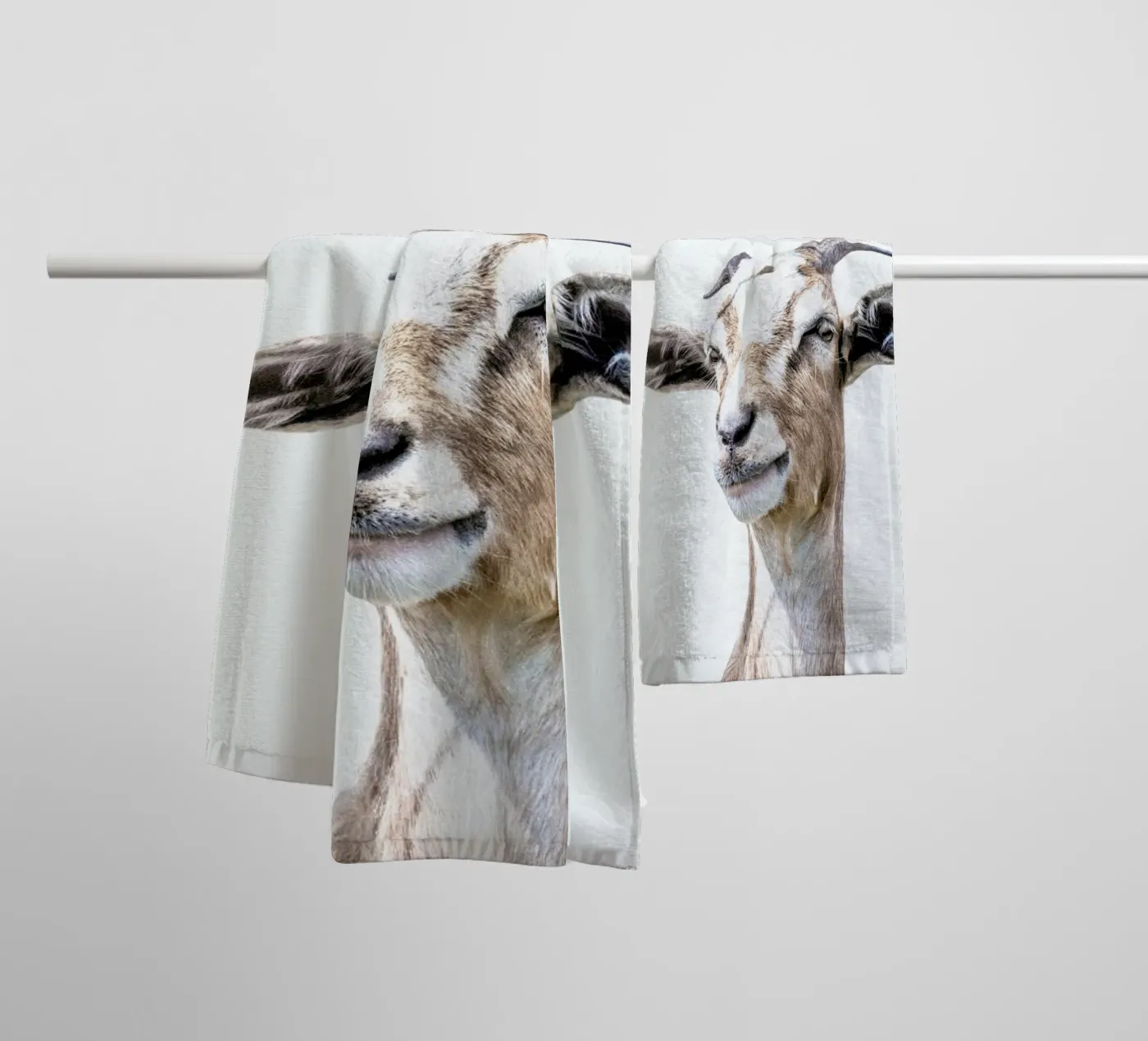 Geit badhanddoek van Victoria Frost