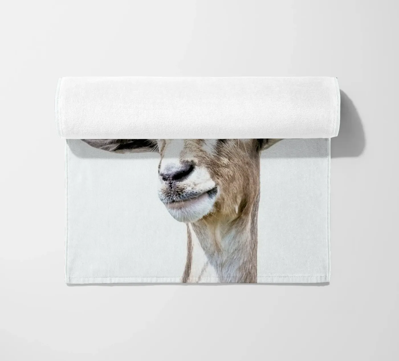 Goat strandhanddoek van Victoria Frost