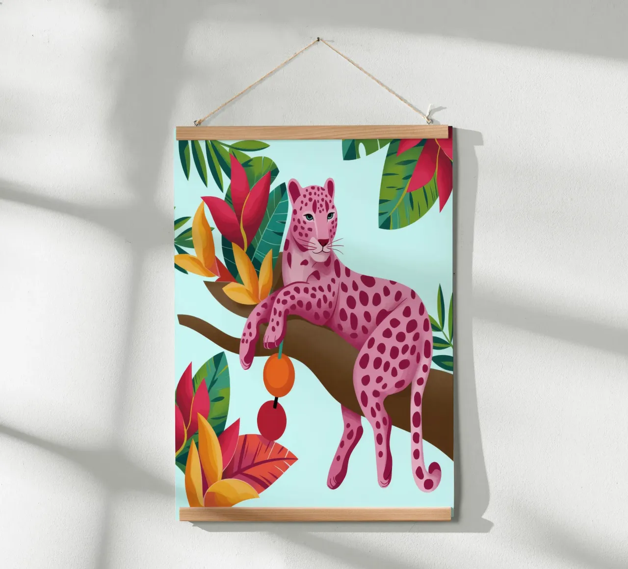 Leopardo rosa esotico poster con telaio in alluminio da Veiled Canvas