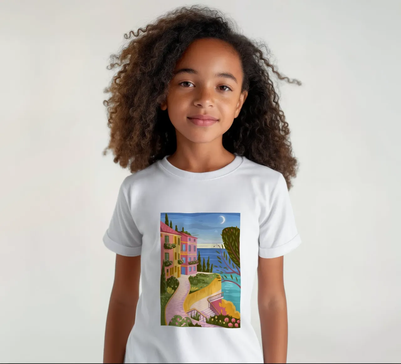 Mondbeschienener Küstenpfad Kinder T-Shirt von Veiled Canvas