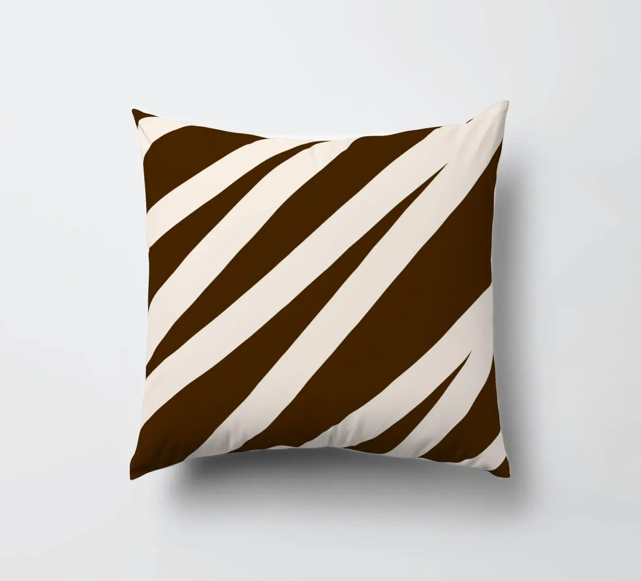 Linea a zig-zag cuscino da MODERN NUANCE