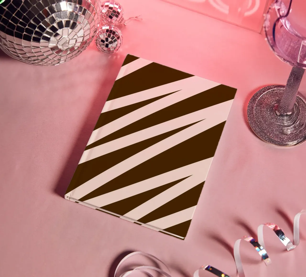 Zig-zag Line notebook by MODERN NUANCE