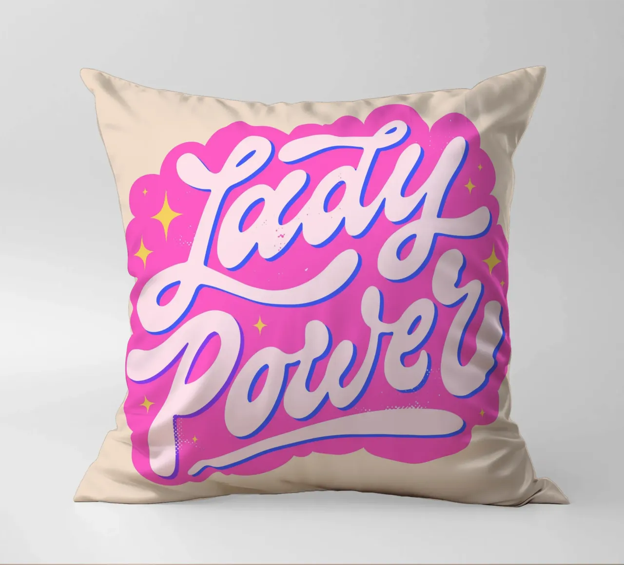 Shine On, Sister – Power in Style cuscino da QuooodZ by MooodzArt